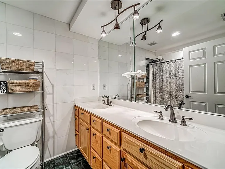 725 Orchard Ct #LOWER LEVEL — Photo 7