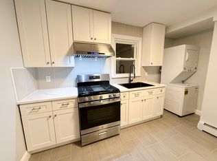 20706 34th Ave, Bayside, NY 11361