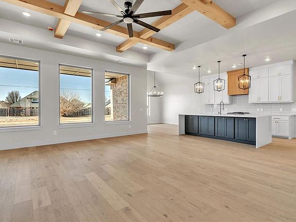 3rd image of 3309 Sugar Maple Way