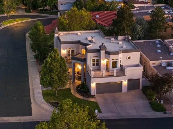 10032 Bridgepointe Ct NE, Albuquerque, NM 87111