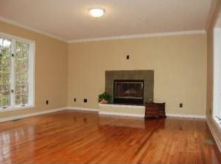 10704 Akron Ave, Inver Grove Heights, MN 55077