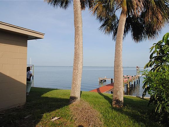 2nd image of 1909 Gulfview Dr