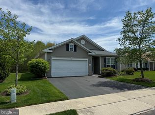 32 Fitzgerald Ln, Columbus, NJ 08022