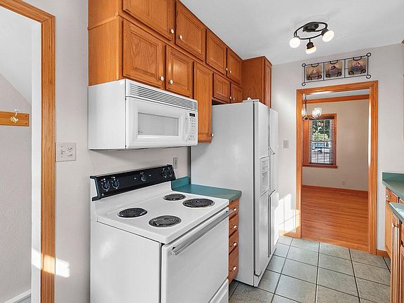 3rd image of 1132 N 15th STREET