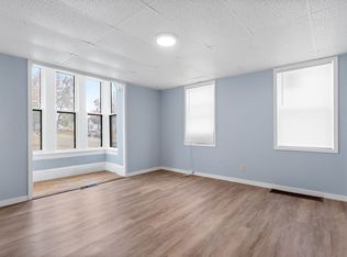 1630 N 8th St, Springfield, IL 62702