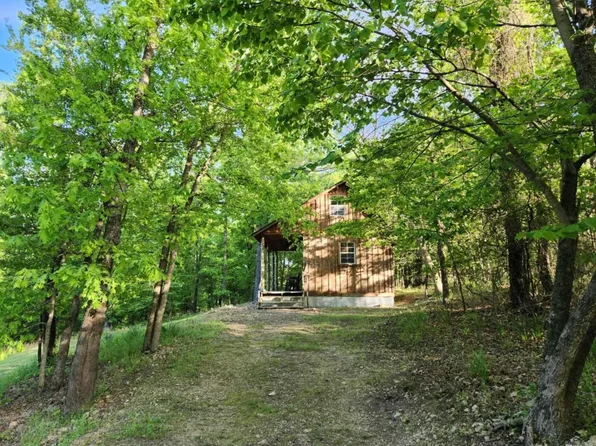 3227 Red Bluff Rd, Marshall, AR 72650