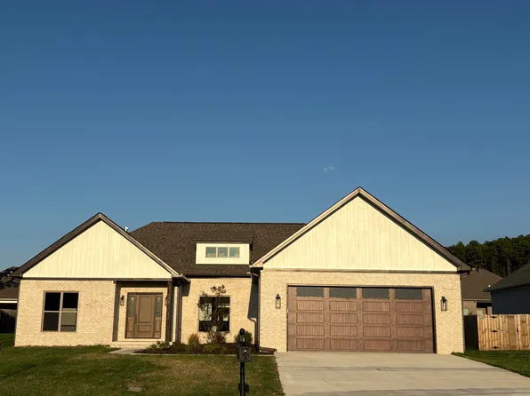 1850 Pecan Creek Dr, Conway, AR 72034