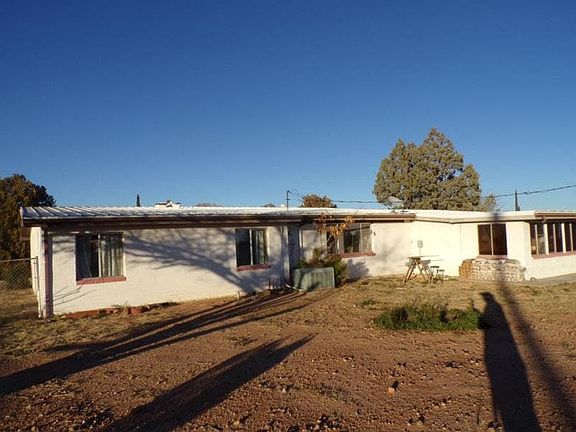 3rd image of 1014 E Justin St