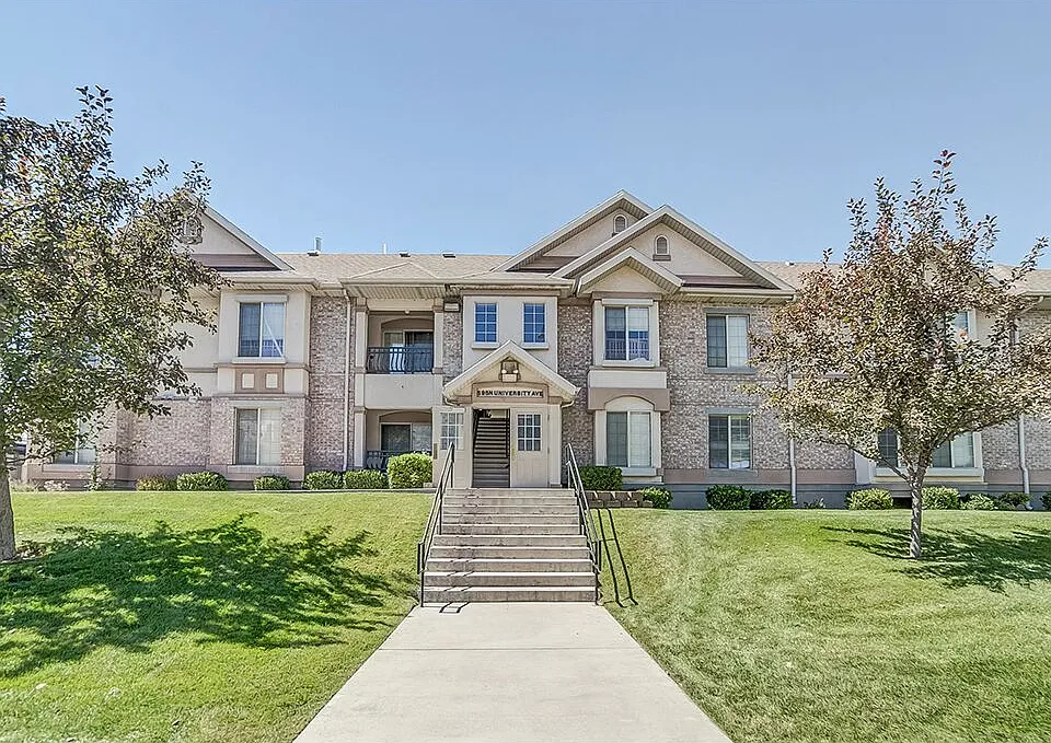 595 N University Ave #119