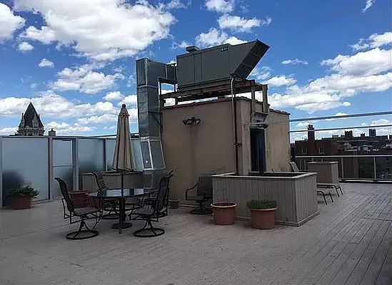 Rented by Bond New York | media 23