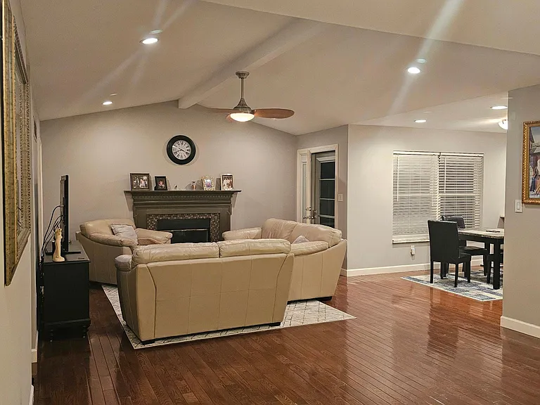 8703 Fatima Dr — Photo 15
