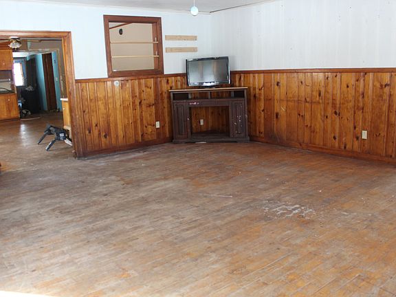 3rd image of 410 Station Road