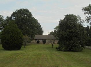 385 Crutchfield Ln, Paris, TN 38242