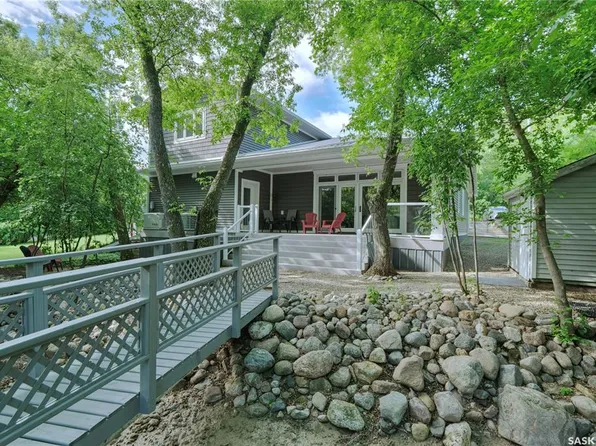 662 Valley DRIVE, South Lake, SK S0H 4C0