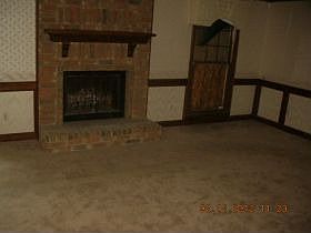 3rd image of 6891 Fox Hedge Dr