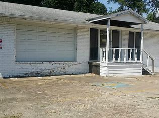 10124 Long Point Rd, Houston, TX 77043