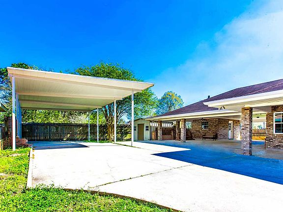 3rd image of 129 Rubaiyat Dr #0