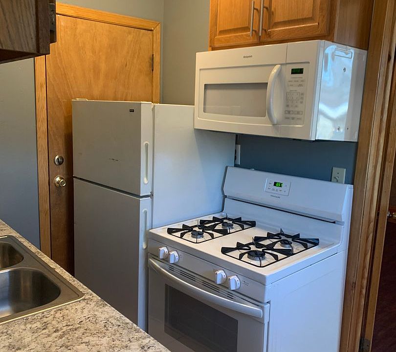 2nd image of 1022 15th Ave SE #5