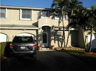 4762 Grapevine Way, Davie, FL 33331