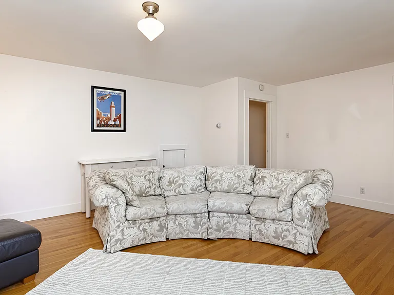 163 Arlington Ave #2 — Photo 9