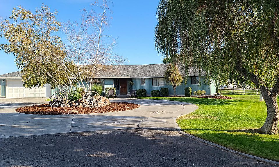 Front with circular driveway