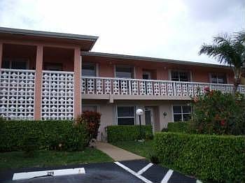 1st image of 1421 NW 20th Ave APT 202