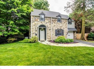 717 Woodsdale Rd, Wilmington, DE 19809