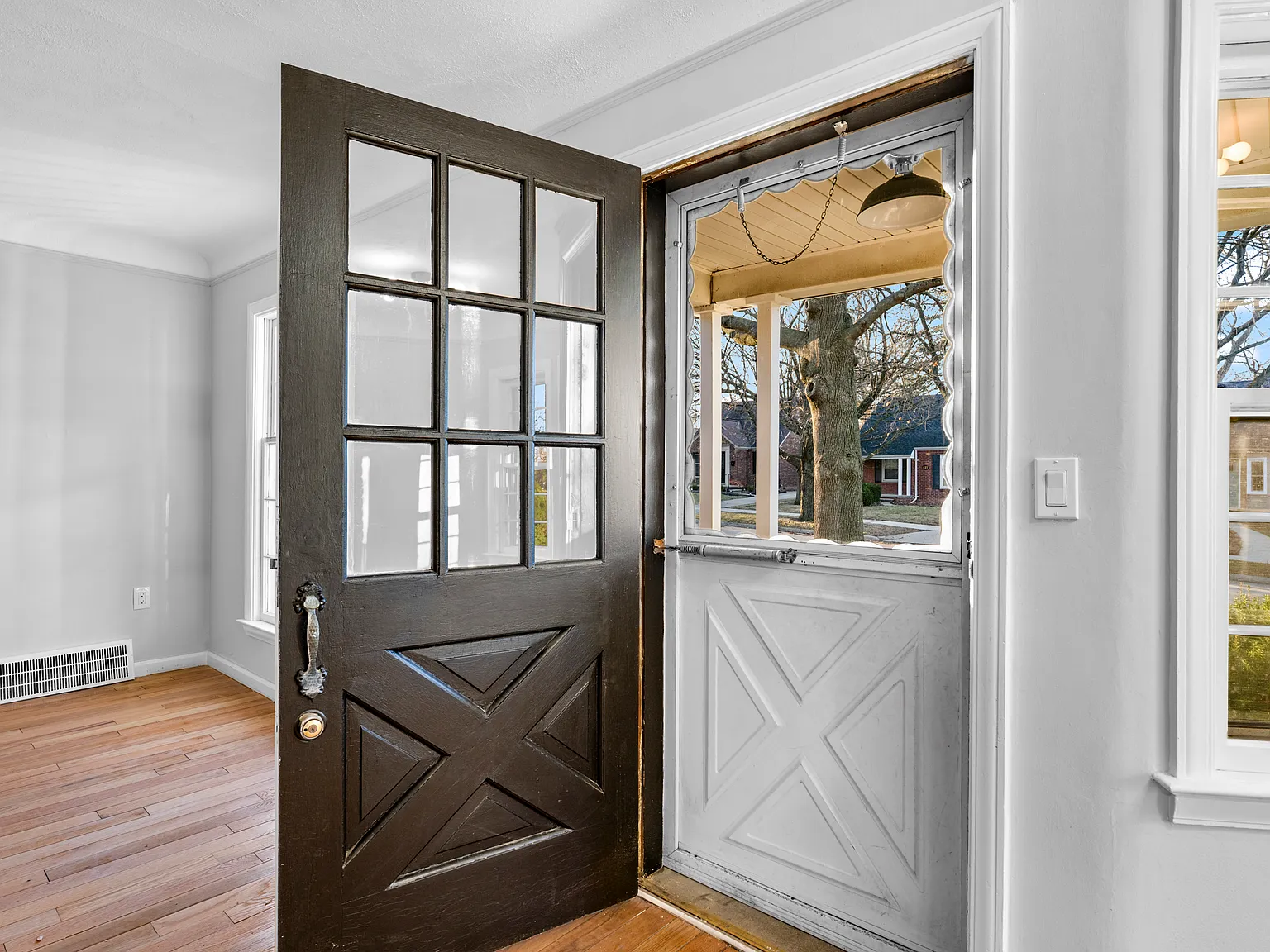 3 bed, 1140 sqft, $3,200 — Photo 4