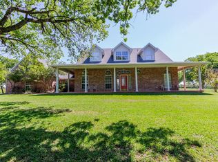 192 County Road 3133, Decatur, TX 76234