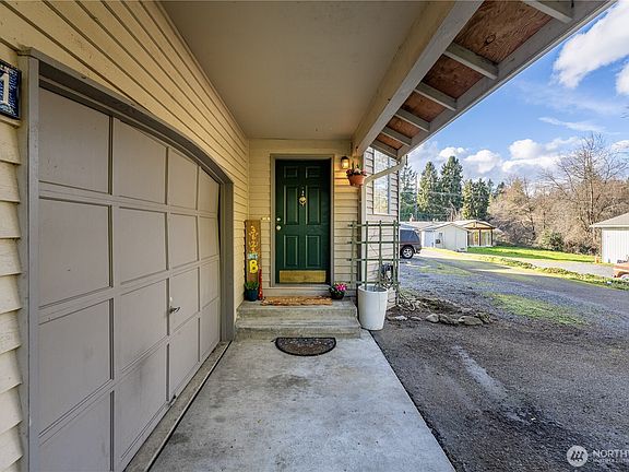 5th image of 3621 103rd Avenue SE #B