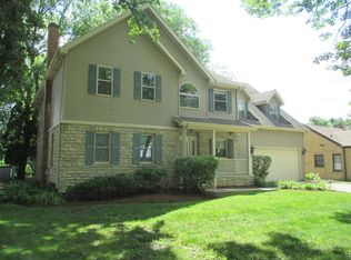 305 N Oak St, Itasca, IL 60143