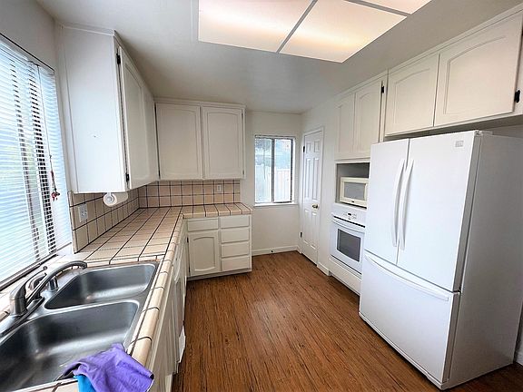 5th image of 20274 Pacifica Dr