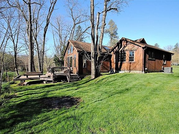 4th image of 14915 Stillwater Dr