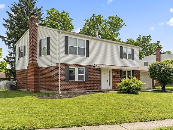4th image of 6784 Laird Ave