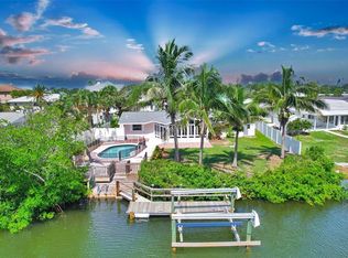 106 Pops Ln, Nokomis, FL 34275