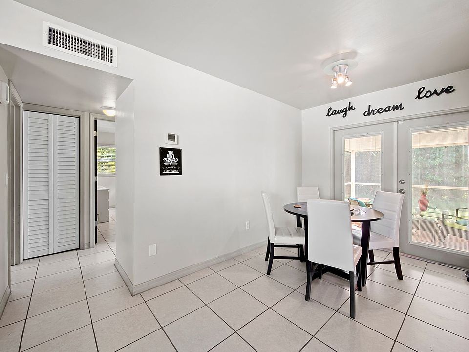 1st image of 2942 Ponce De Leon Dr