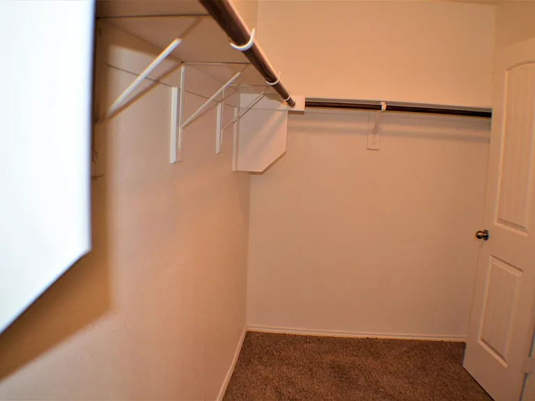 701 Cheyenne Dr — Photo 17