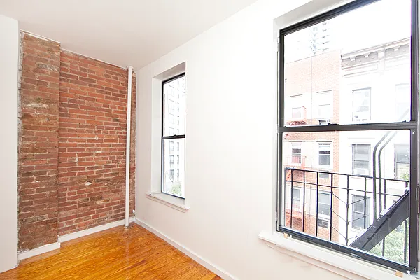 Rented by R New York | media 6