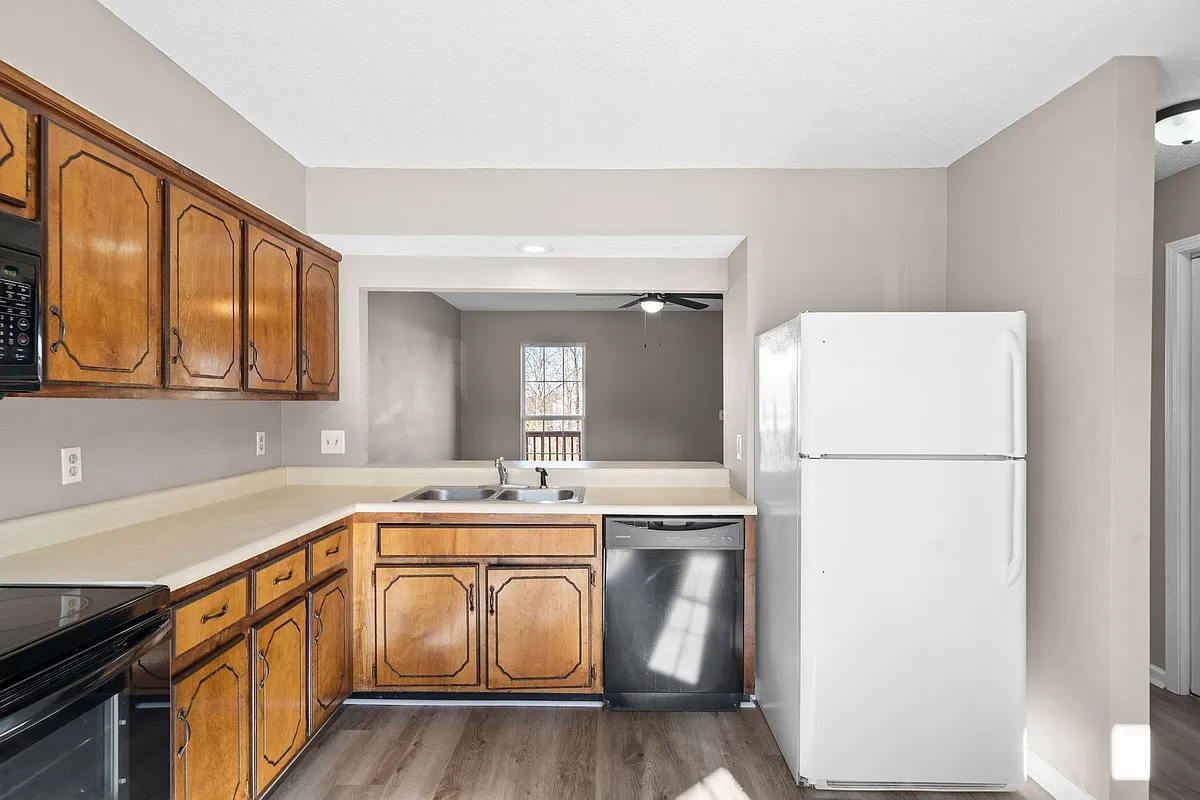 Building Photo - 1232 Parkway Pl