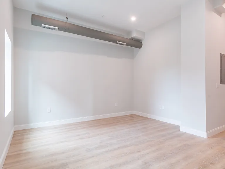 146 Main St #203 — Photo 13