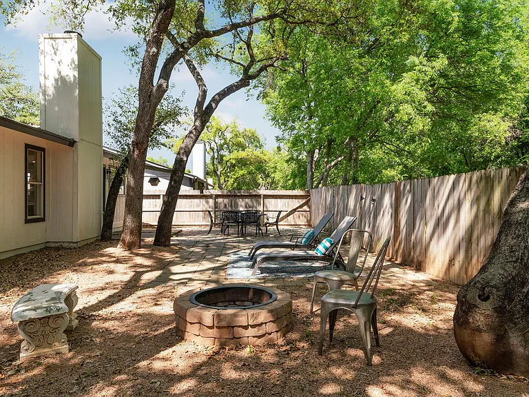 7507 Bender Dr — Photo 26