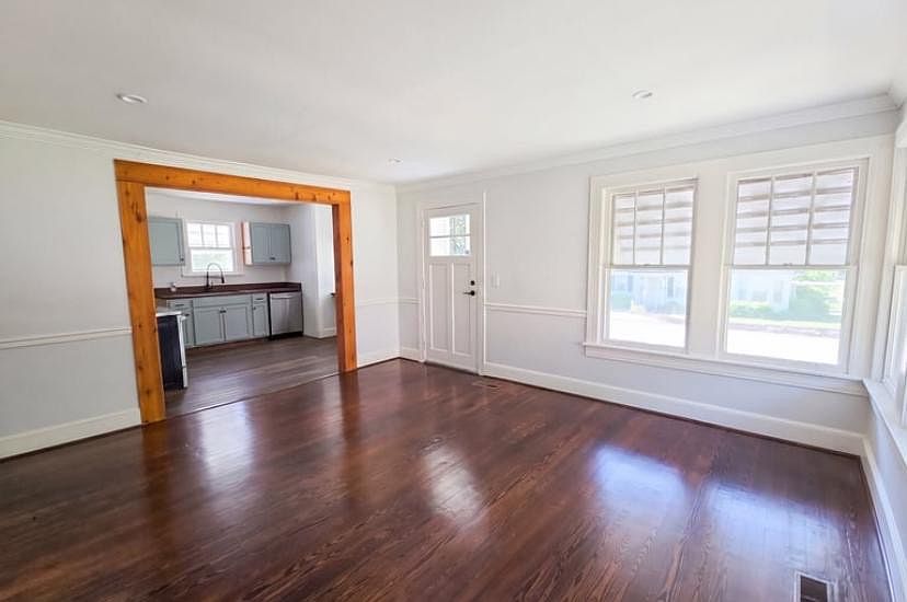 1st image of 14402 E 9th St #1