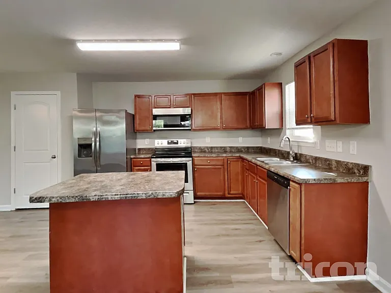 47 Hallow Oak St — Photo 5