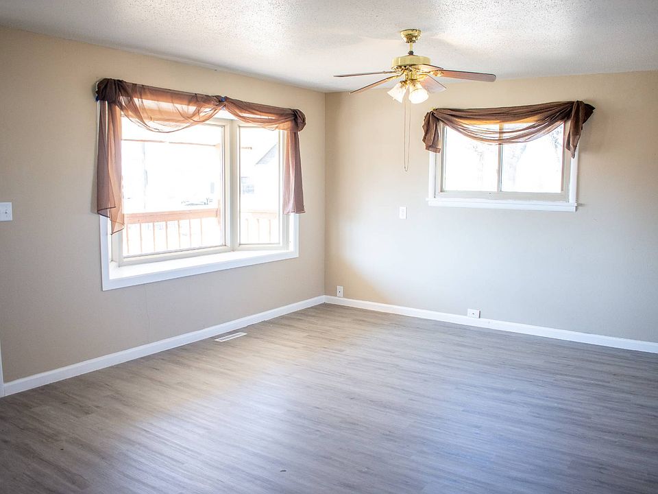 102 S Cemetery Rd, Lakin, KS 67860 Zillow