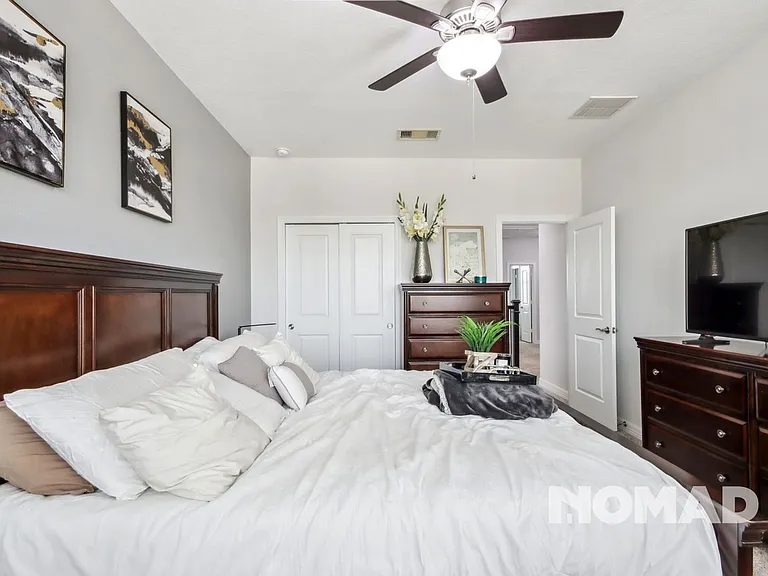 4303 Cottonwood Creek Ln — Photo 21