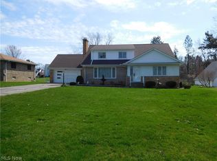 19297 Drake Rd, Strongsville, OH 44149