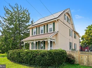128 S Main St, Richlandtown, PA 18955