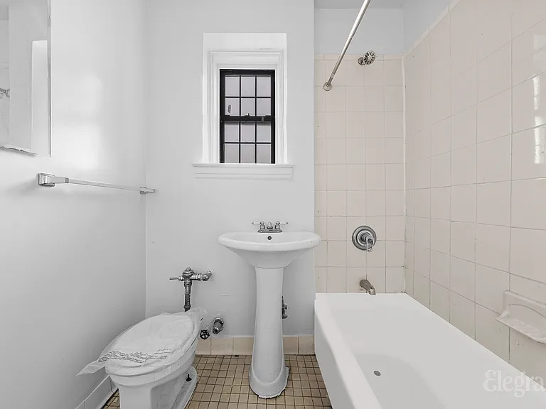 3752 80th St #4C — Photo 6