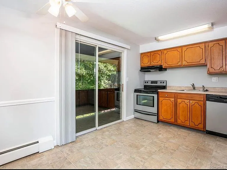 4 Loveland Hill Rd #H2 — Photo 10
