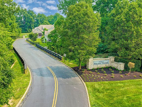 3rd image of 392 Westgreen Ln